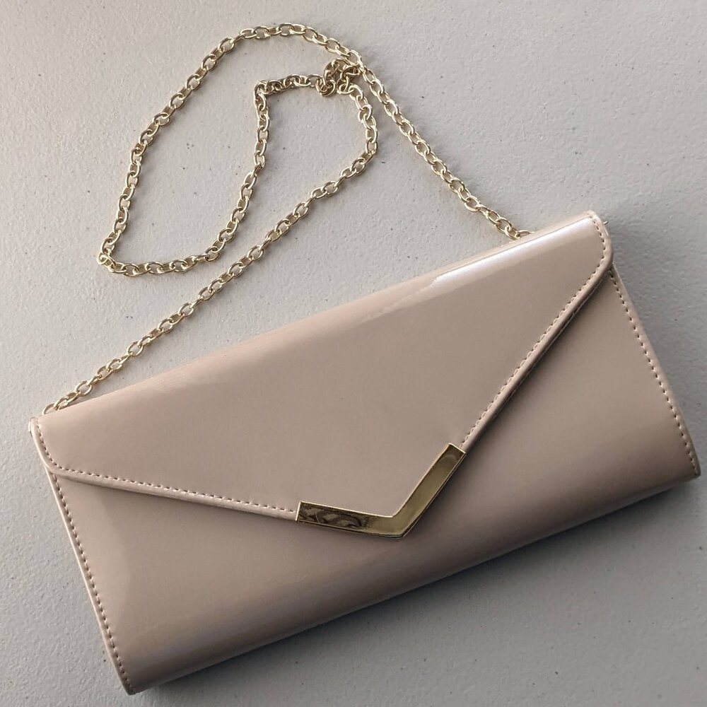 Nude/Tan Aldo handbag, faux patten leather with gold accents and chain strap